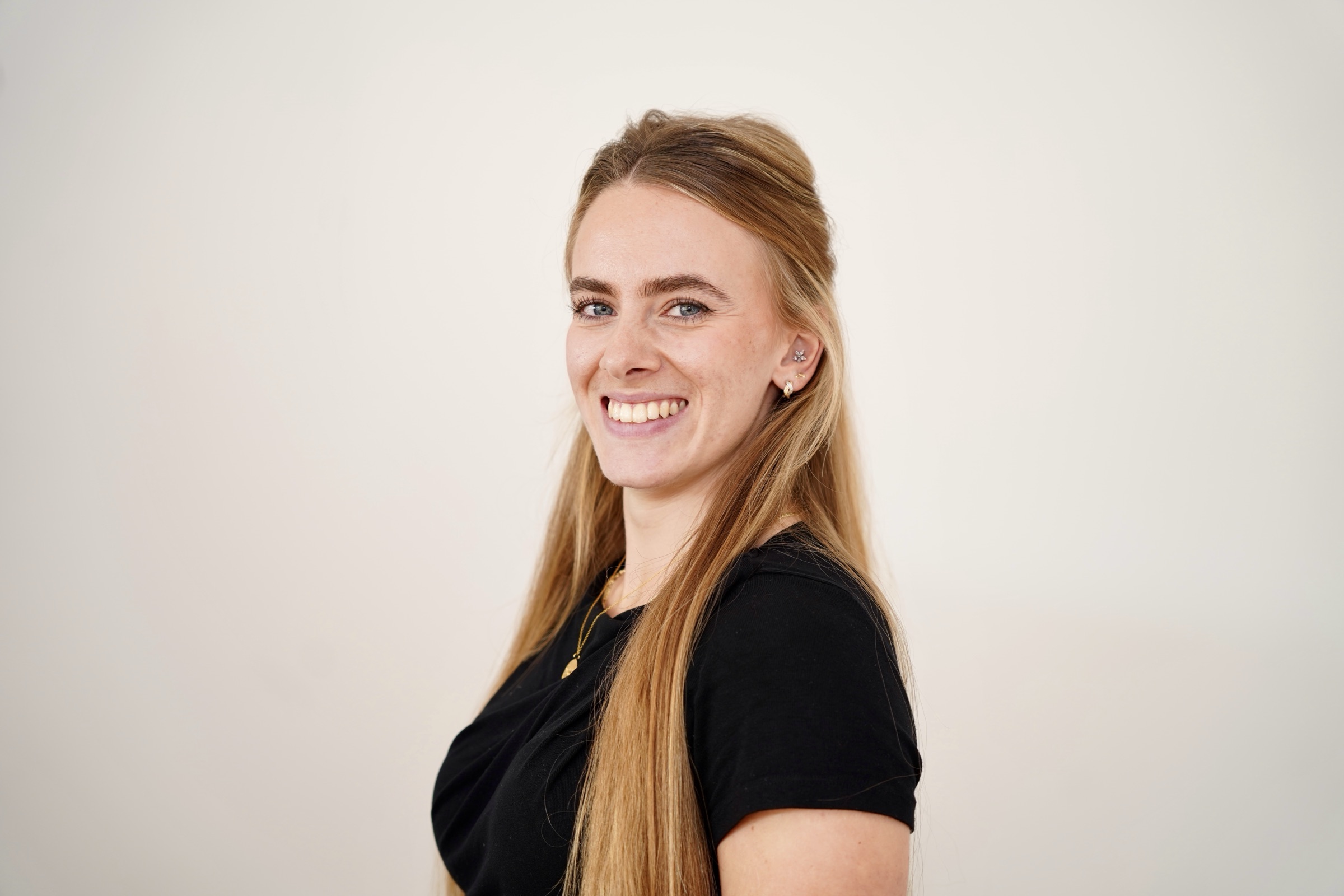 Selina Berg – Immobilienfotografin, Berg Elevate